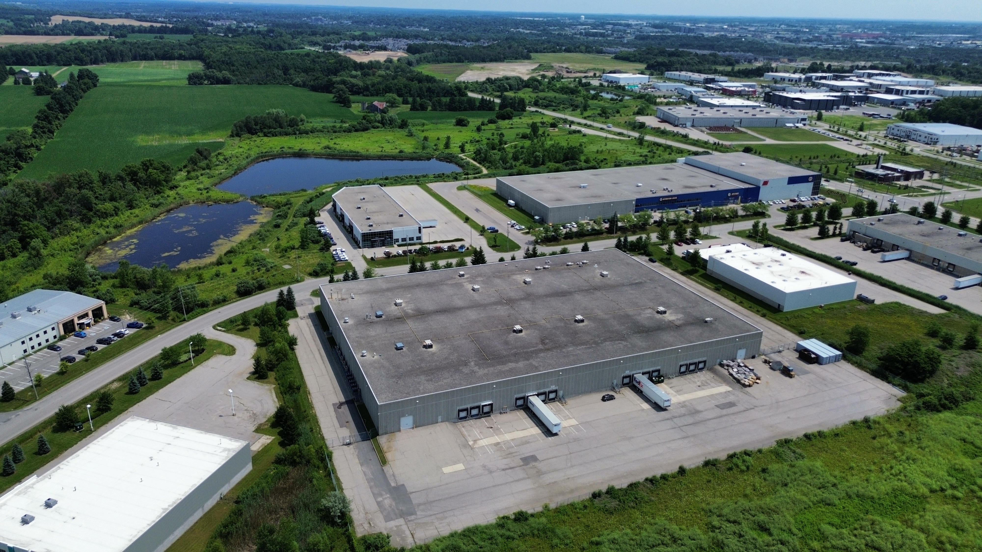 Aerial view of 550 Boxwood Drive