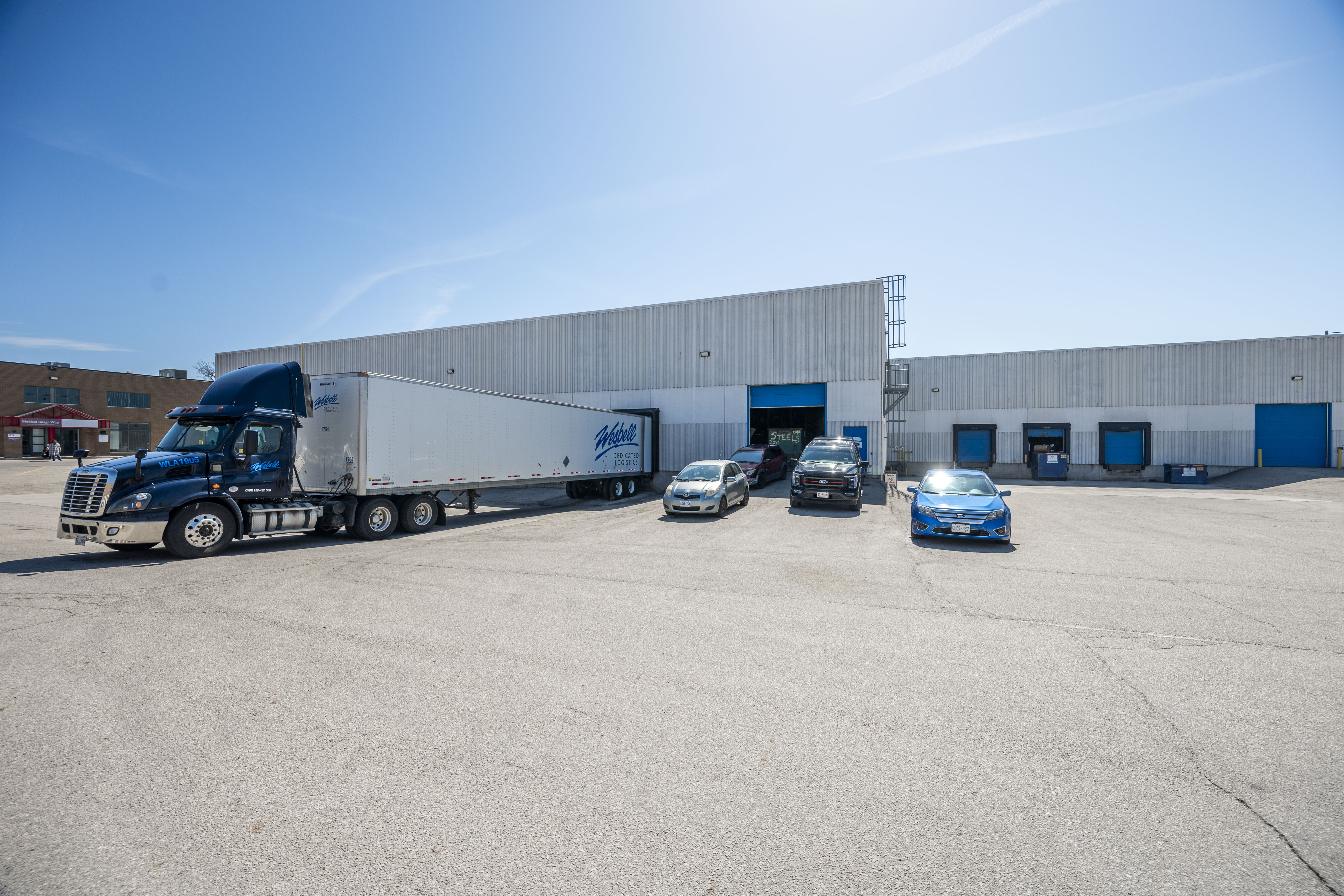 Exterior view of 2425 Wyecroft